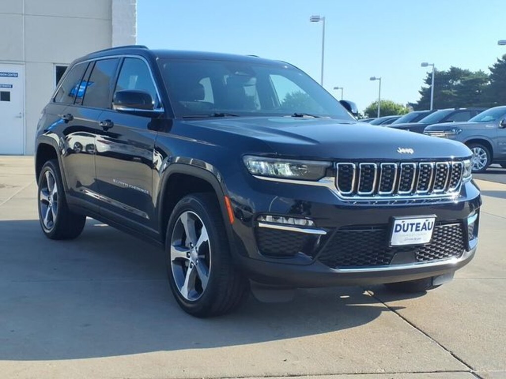 Used 2024 Jeep Grand Cherokee Limited SUV