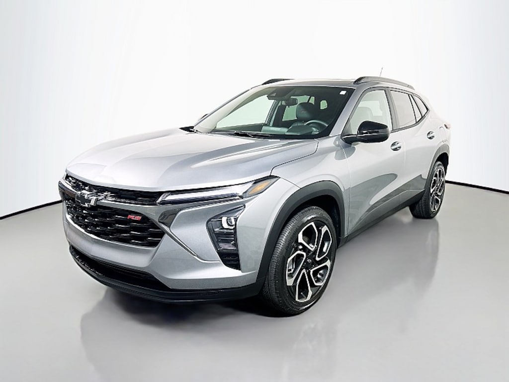 Used 2025 Chevrolet Trax 2RS Crossover SUV