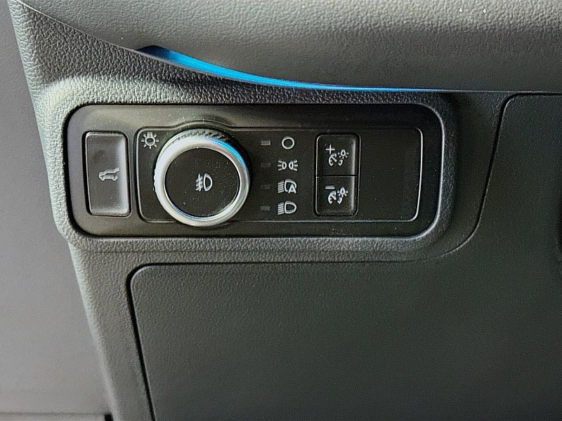 2025 Ford Explorer ST-Line - Photo 10