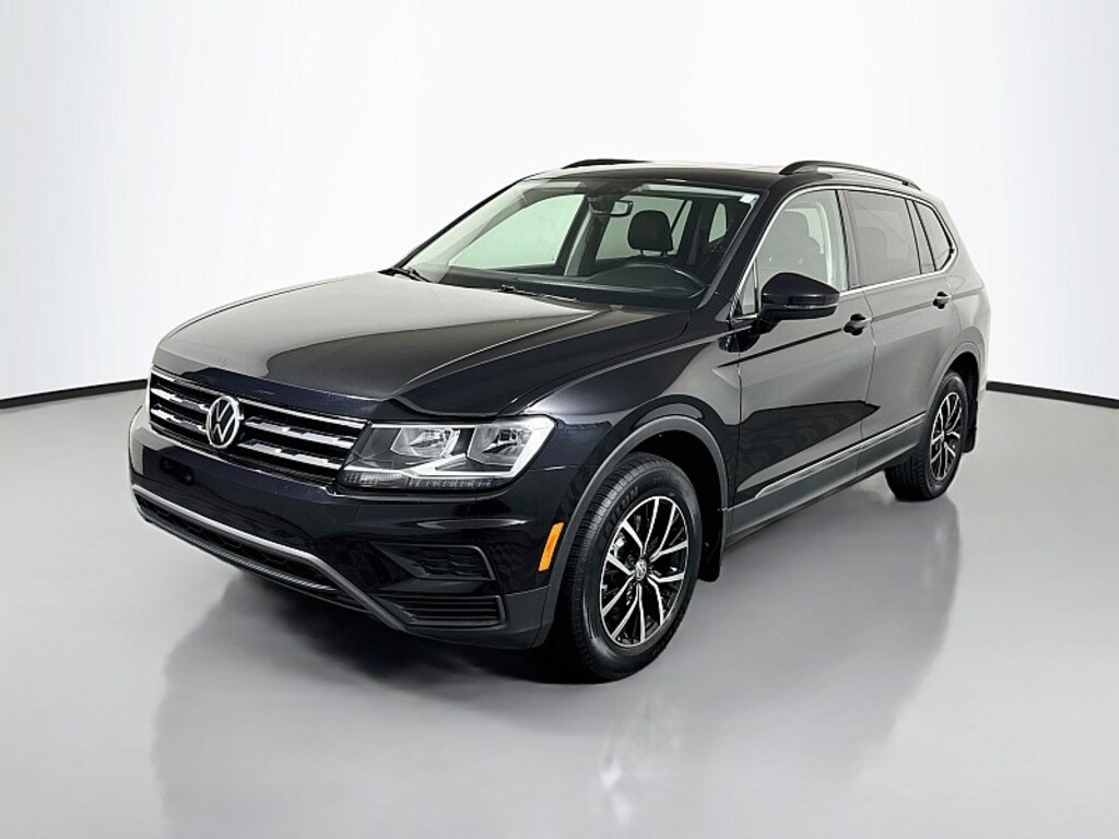 Used 2021 Volkswagen Tiguan SE Compact SUV