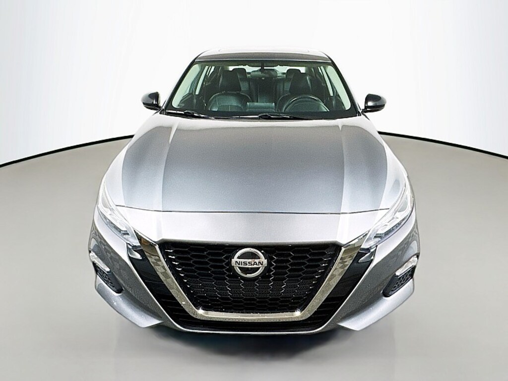 Used 2019 Nissan Altima 2.5 SR Mid-Size Car