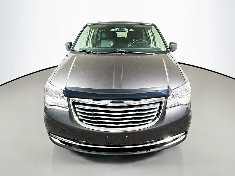 Used 2015 Chrysler Town & Country LX with VIN 2C4RC1AGXFR699782 for sale in Zanesville, OH
