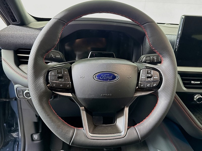 2025 Ford Explorer ST-Line - Photo 12