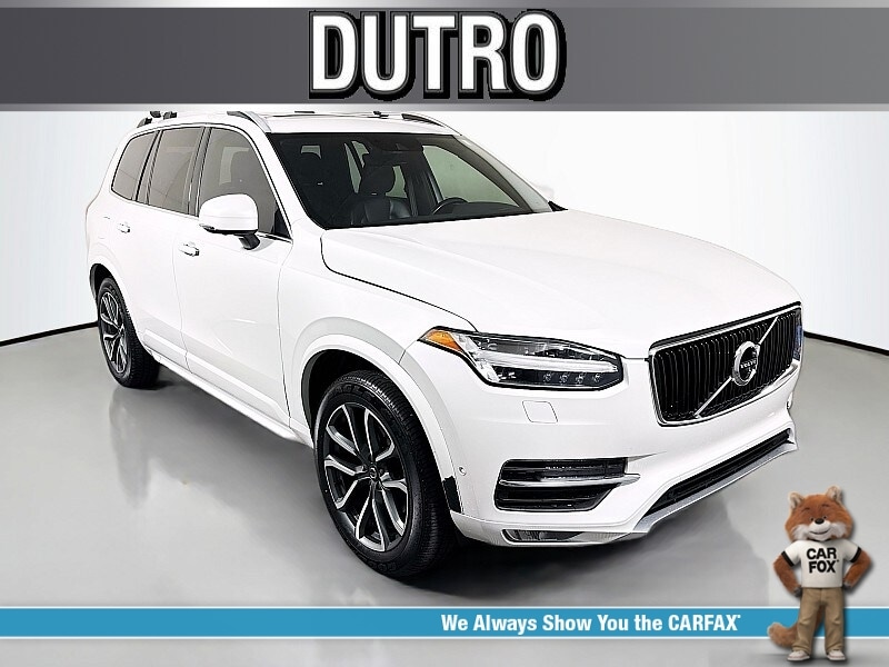 2018 Volvo XC90 T6 AWD Momentum's photo