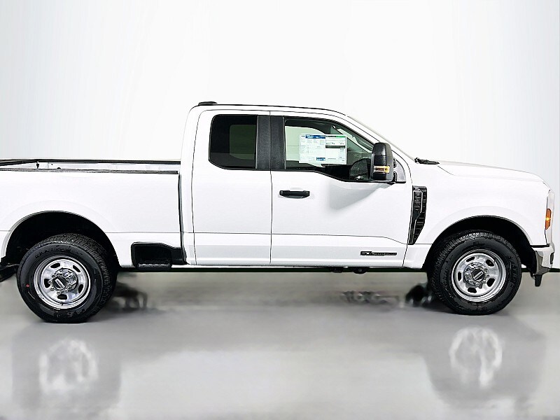 2026 Ford F-350 Super Duty XL - Photo 8