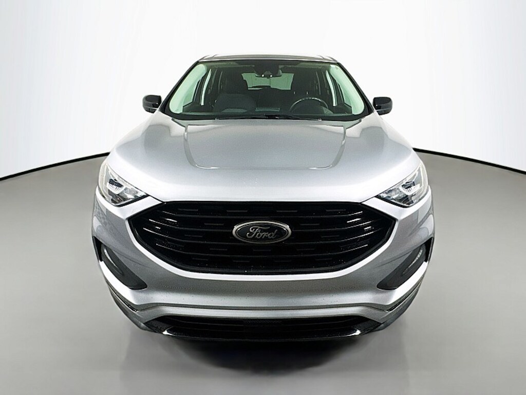 Used 2022 Ford Edge SE Compact SUV