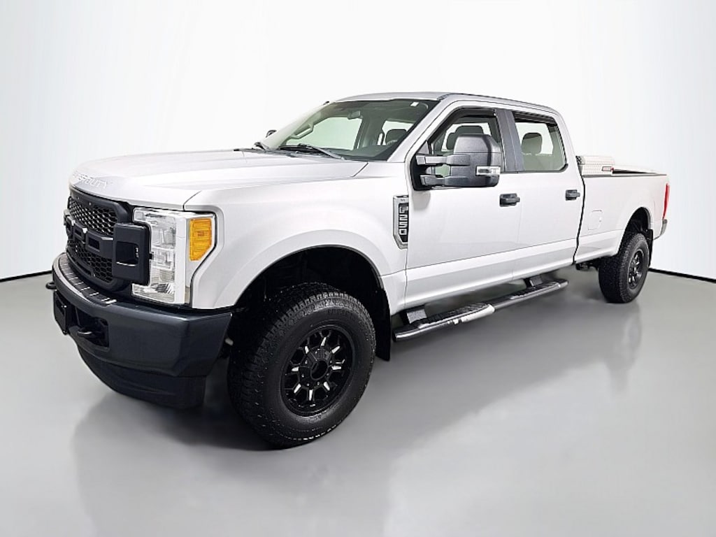 Used 2017 Ford Super Duty F-250 4WD XL Full Size Truck