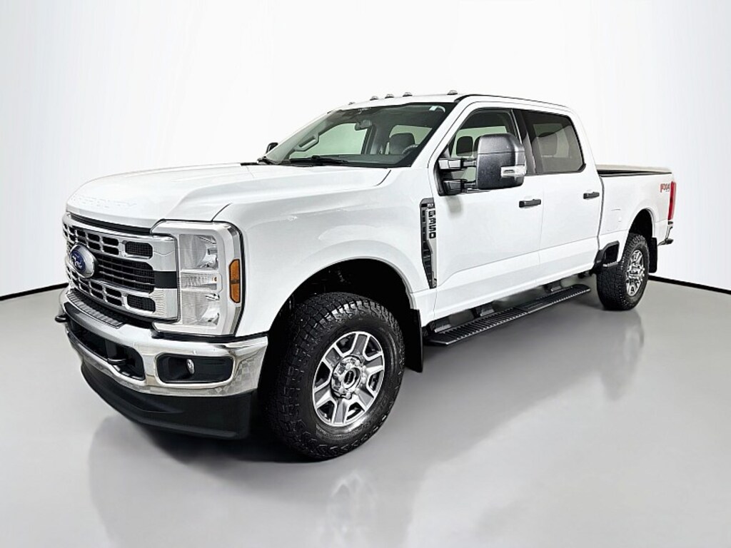 Used 2025 Ford Super Duty F-350 4WD XLT Full Size Truck