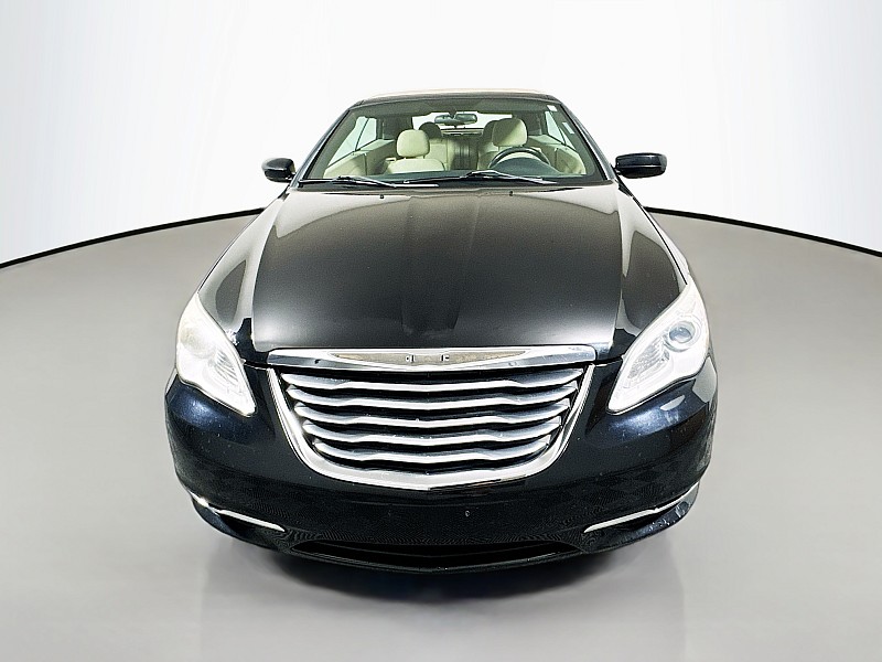 Used 2013 Chrysler 200 Touring with VIN 1C3BCBEBXDN511363 for sale in Zanesville, OH