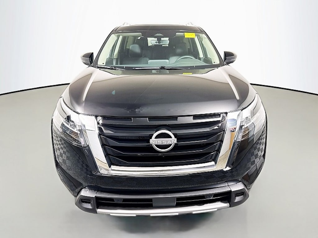 New 2025 Nissan Pathfinder SL Full Size SUV