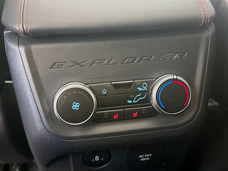 2025 Ford Explorer ST-Line - Photo 26