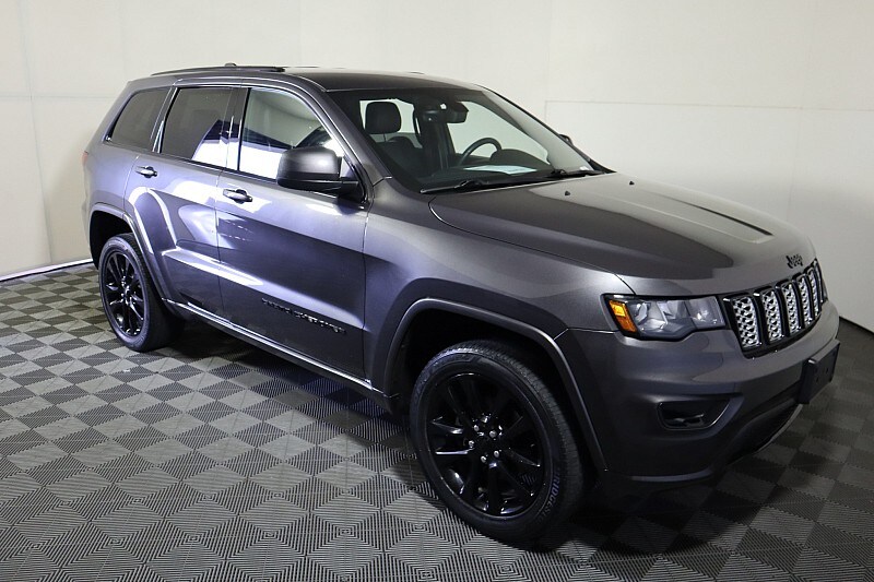 Used 2018 Jeep Grand Cherokee Altitude with VIN 1C4RJFAG9JC174930 for sale in Zanesville, OH