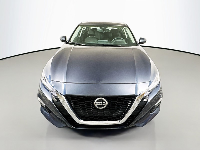 Used 2020 Nissan Altima SV with VIN 1N4BL4DV6LC259825 for sale in Zanesville, OH