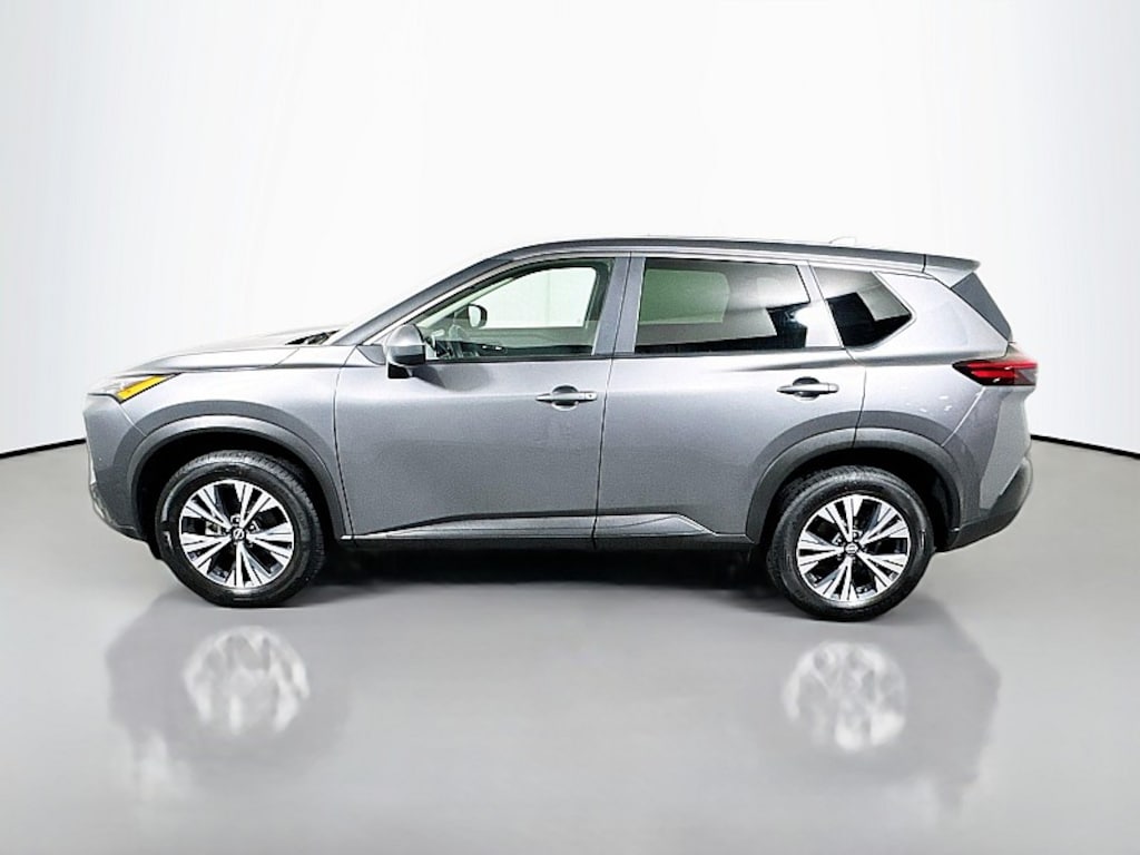 Used 2023 Nissan Rogue SV Crossover SUV