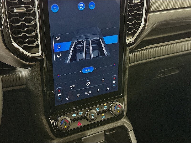 2025 Ford Ranger XLT - Photo 17