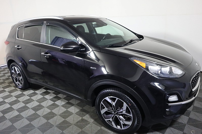 Used 2020 Kia Sportage EX with VIN KNDPNCAC3L7635980 for sale in Zanesville, OH