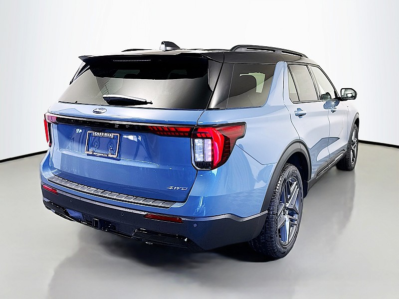 2025 Ford Explorer ST-Line - Photo 7