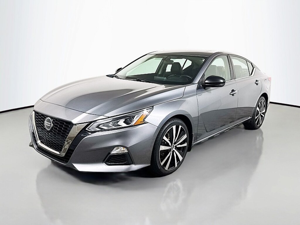 Used 2019 Nissan Altima 2.5 SR Mid-Size Car
