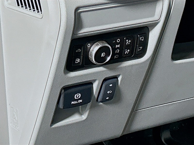 2025 Ford F-150 Lariat - Photo 10