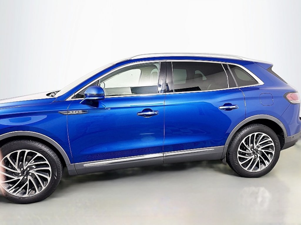 Used 2020 Lincoln Nautilus Reserve Compact SUV