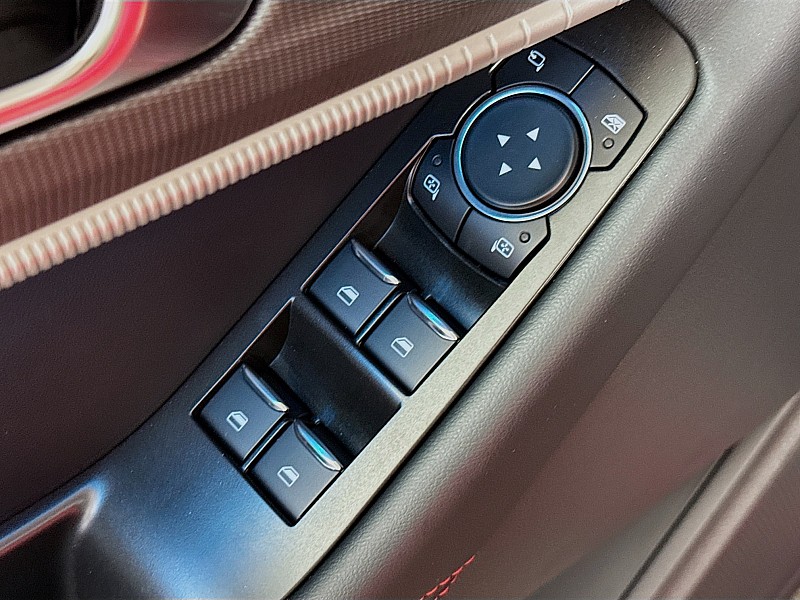 2025 Ford Explorer ST-Line - Photo 20