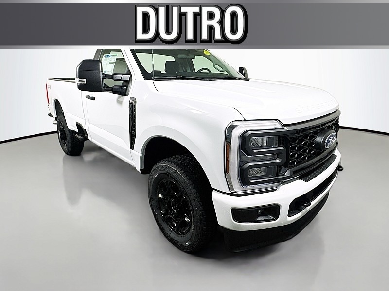 2026 Ford F-350 Super Duty XL's photo