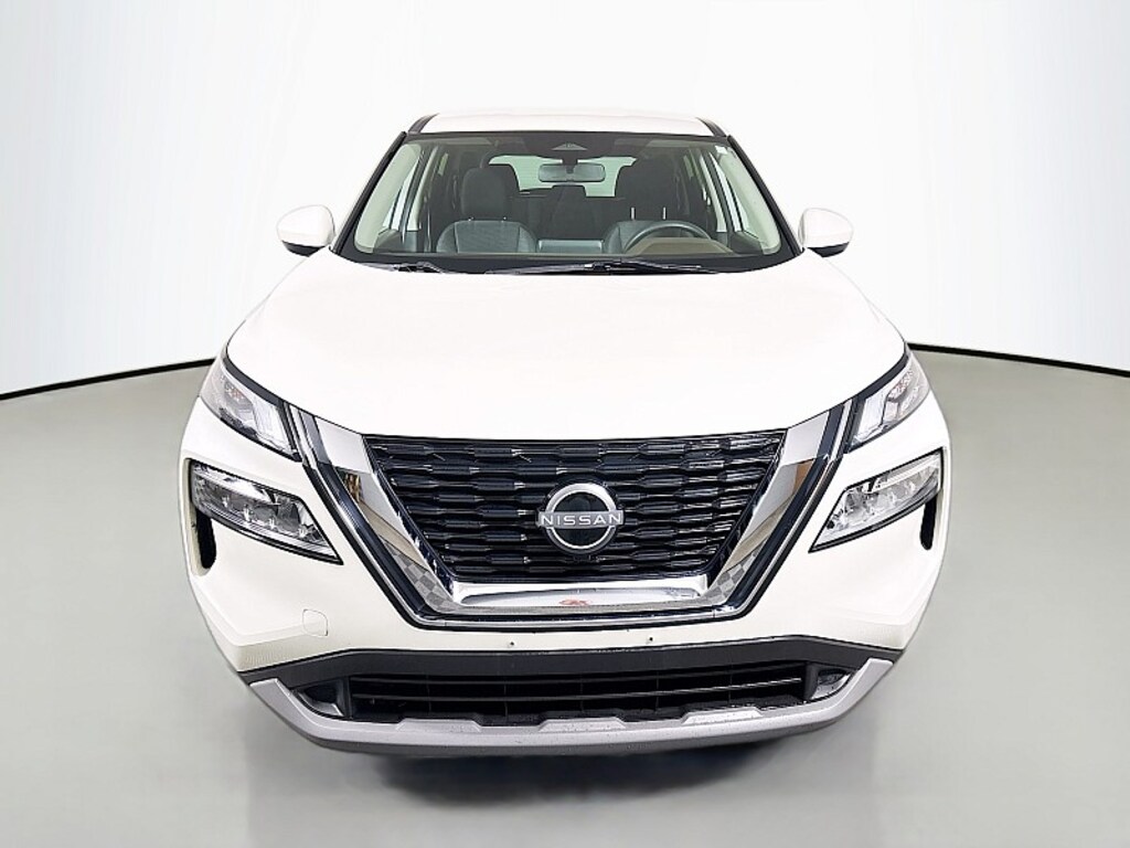 Used 2023 Nissan Rogue SV Crossover SUV