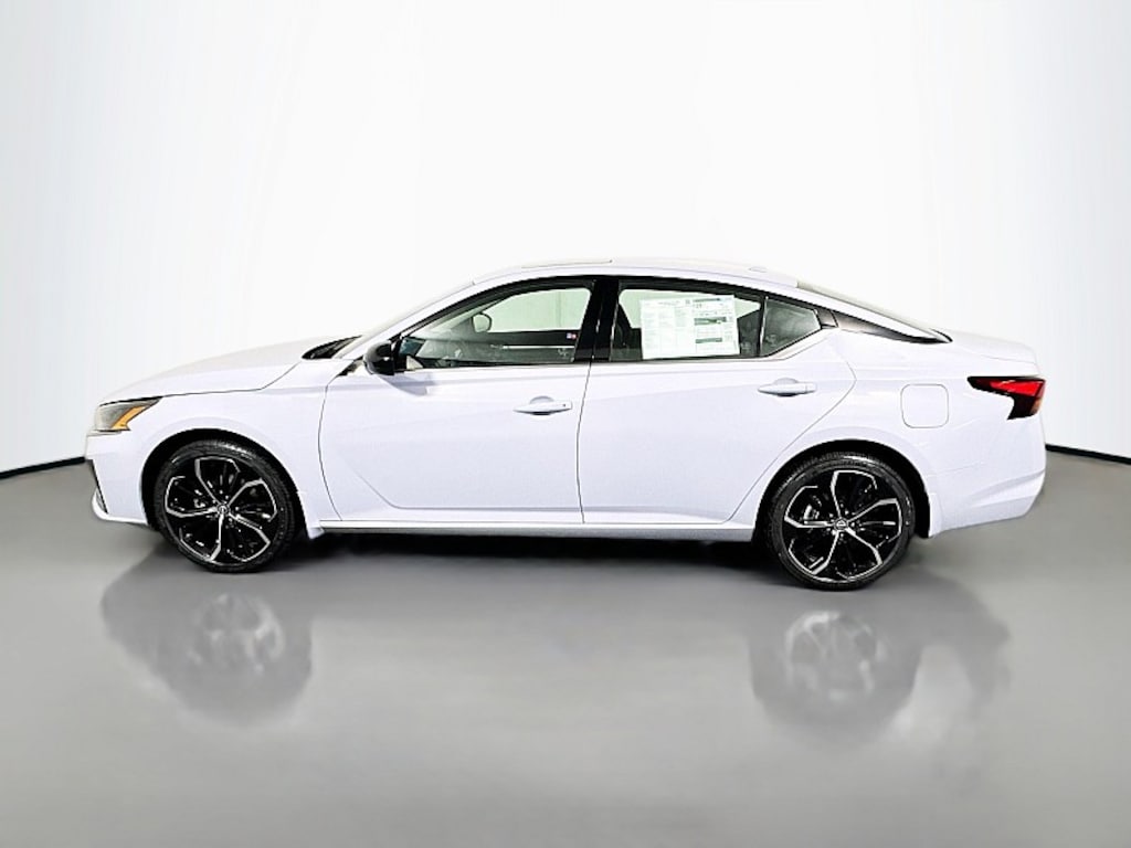 New 2025 Nissan Altima SR Mid-Size Car
