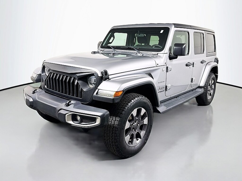 Used 2018 Jeep Wrangler Unlimited Sahara Crossover SUV