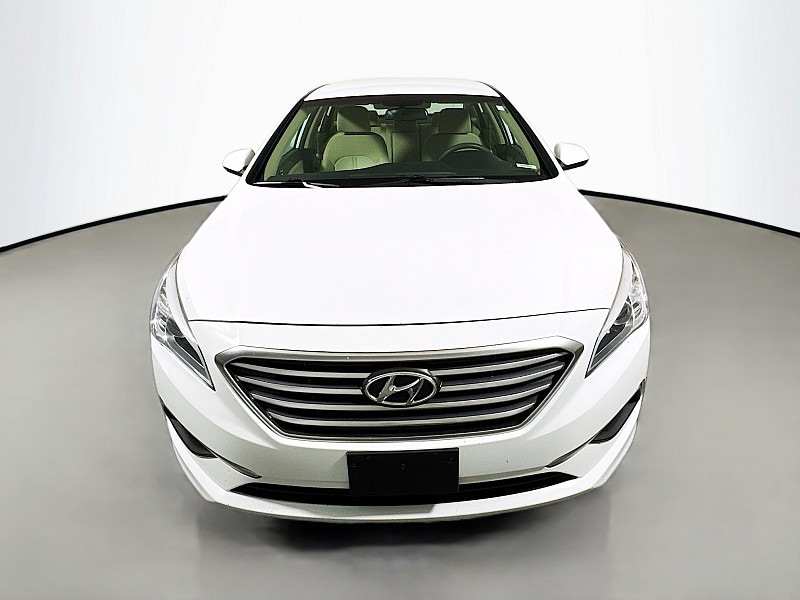 Used 2016 Hyundai Sonata SE with VIN 5NPE24AF8GH326412 for sale in Zanesville, OH