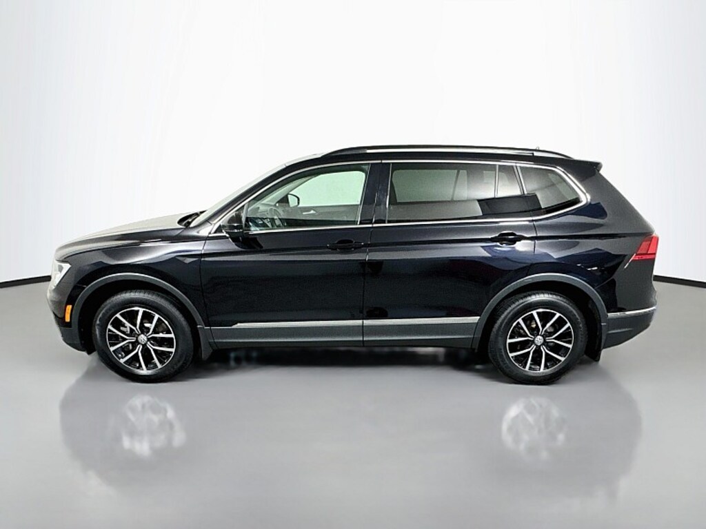 Used 2021 Volkswagen Tiguan SE Compact SUV