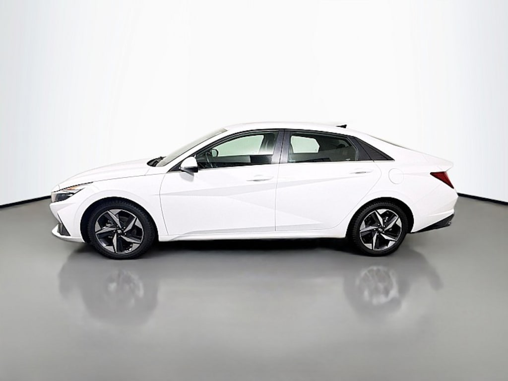 Used 2023 Hyundai Elantra Limited Mid-Size Car