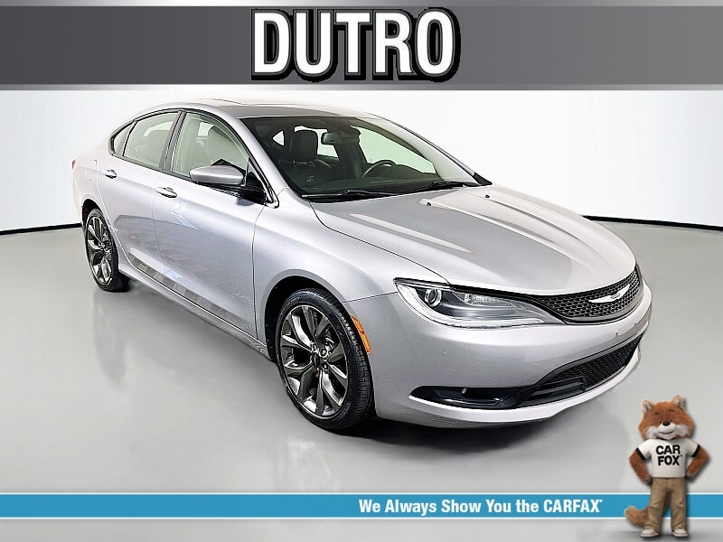 2016 Chrysler 200 S