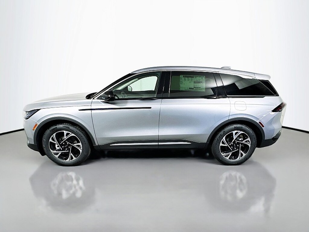 New 2026 Lincoln Nautilus Premiere Compact SUV