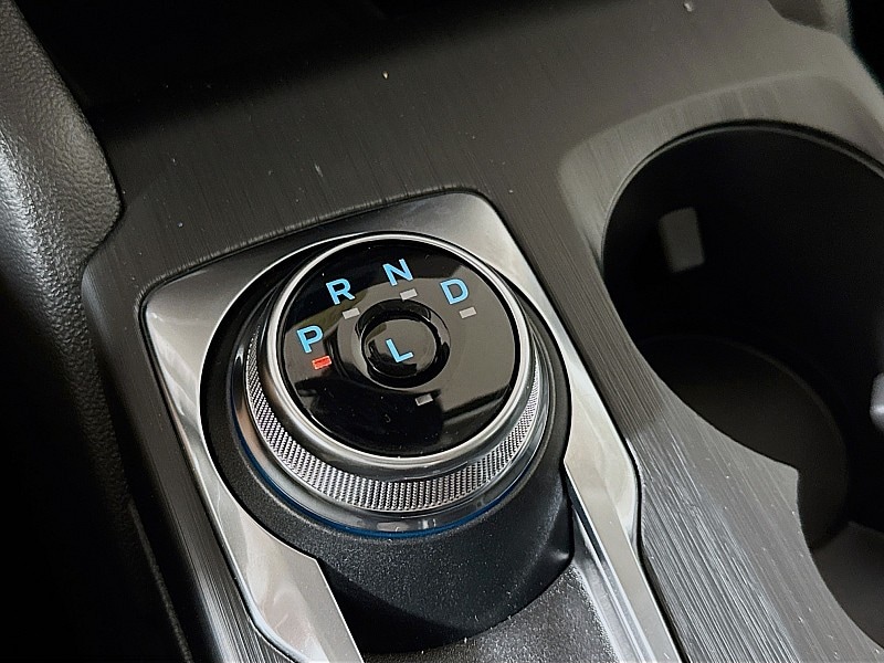 2025 Ford Escape Plug-in hybrid PHEV - Photo 18