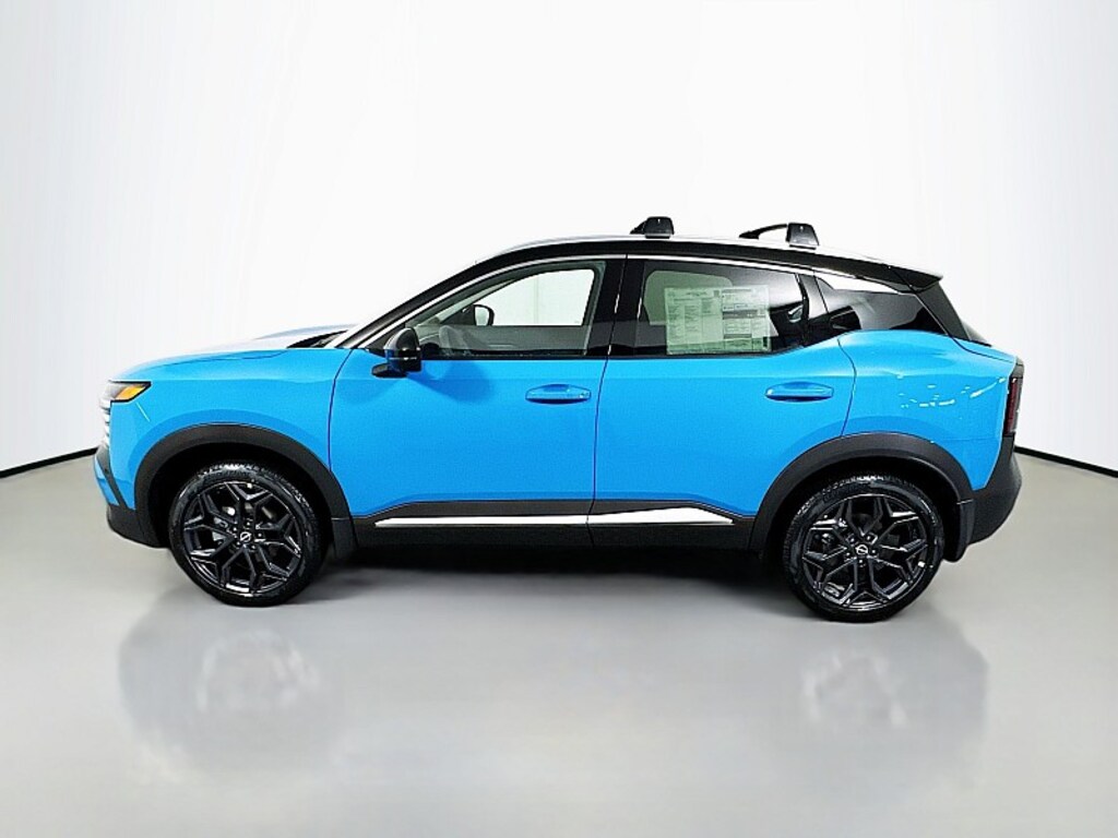 New 2026 Nissan Kicks SR Compact SUV