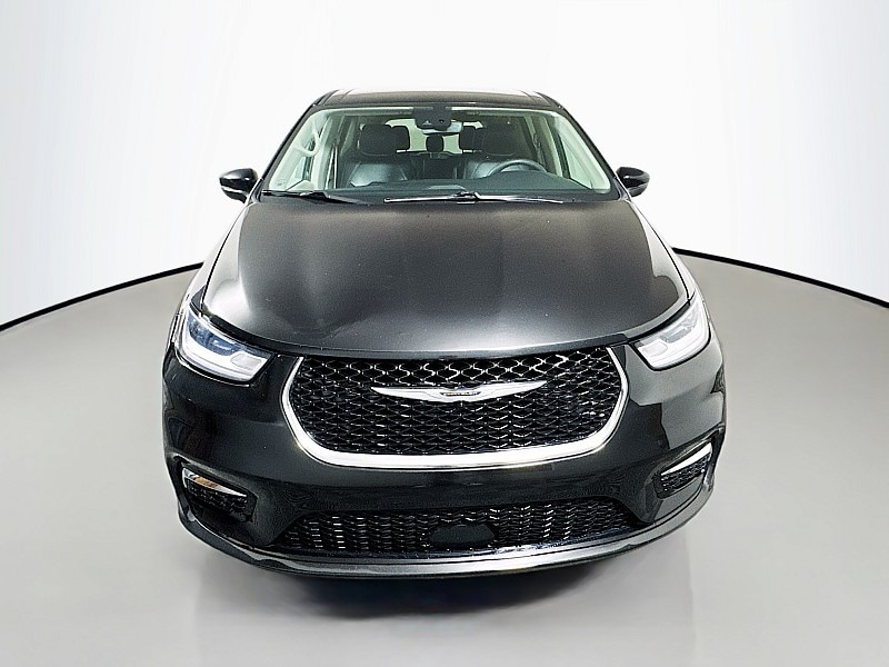 Used 2023 Chrysler Pacifica Touring L with VIN 2C4RC1BG4PR620333 for sale in Zanesville, OH