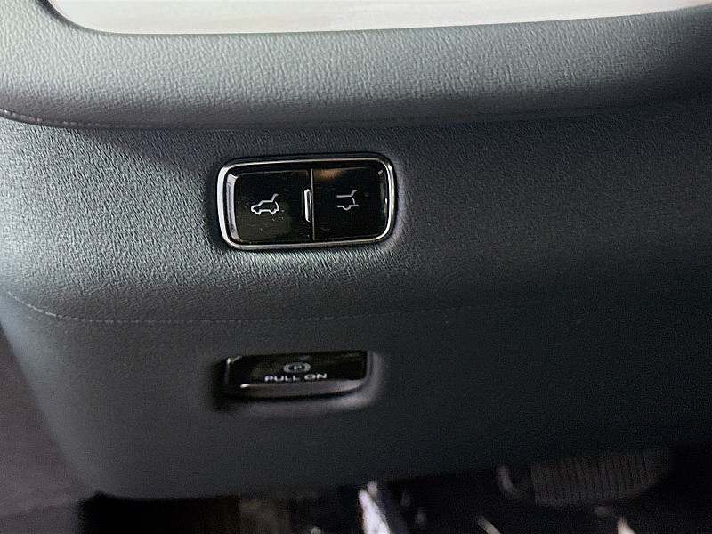 2027 Lincoln Navigator Reserve - Photo 10