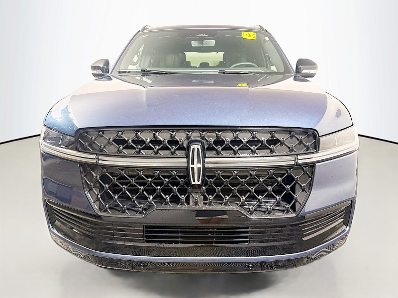 2027 Lincoln Navigator Reserve - Photo 2