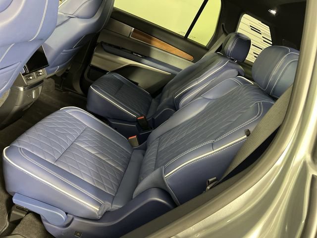 2026 Cadillac VISTIQ Premium Luxury - Photo 25