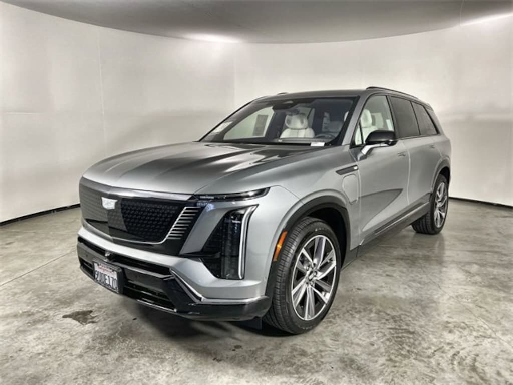 Used 2026 CADILLAC Vistiq Sport SUV