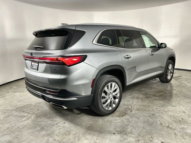 2026 Buick Enclave Preferred - Photo 8