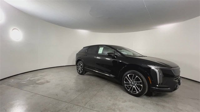 Used 2025 Cadillac OPTIQ Sport 2 with VIN 3GYK3GMR0SS163688 for sale in Riverside, CA