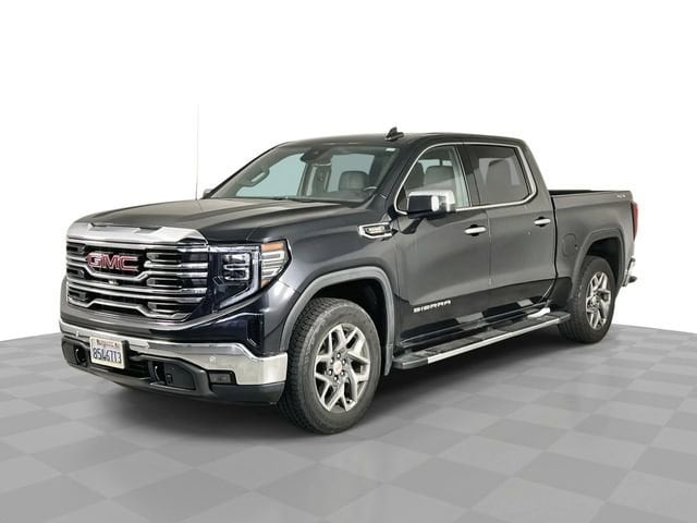 2022 GMC Sierra 4WD Crew Cab Standard Box SLT's photo