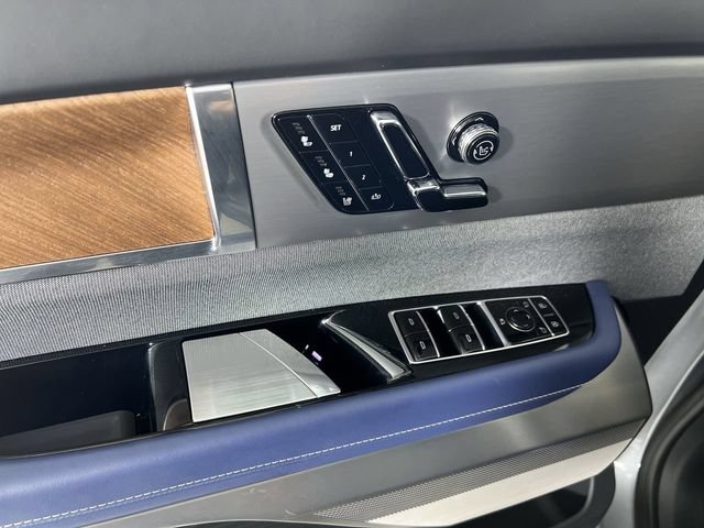2026 Cadillac VISTIQ Premium Luxury - Photo 23