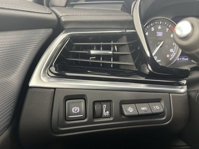 2025 Cadillac XT6 Premium Luxury - Photo 18