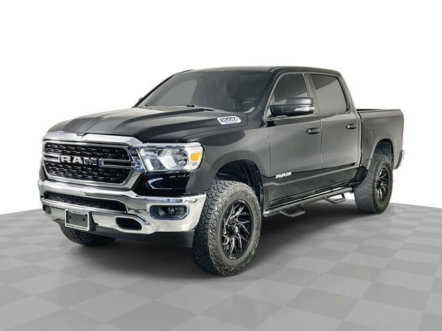 2023 RAM 1500 Big Horn/Lone Star 4x4 Crew Cab 5'7's photo