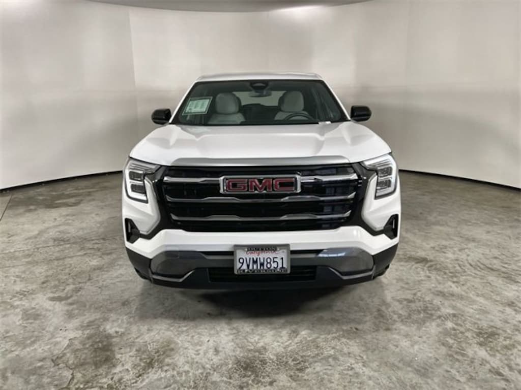 Used 2026 GMC Terrain Elevation SUV