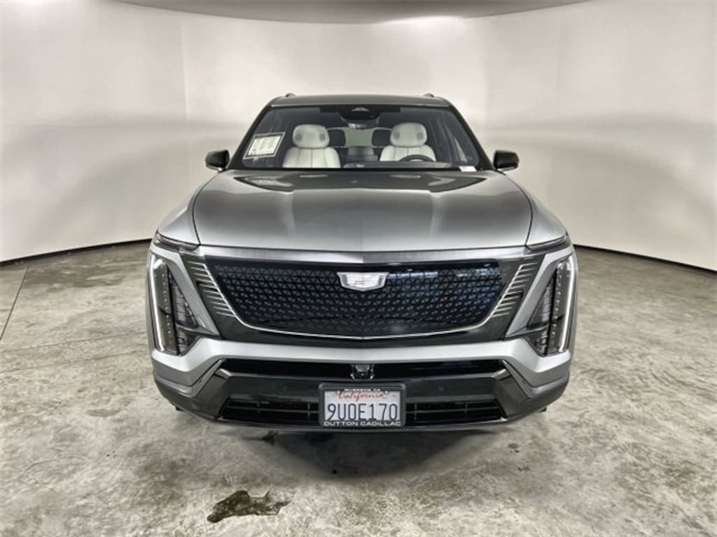 Used 2026 CADILLAC Vistiq Sport SUV