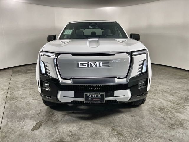 2025 GMC Sierra EV Max Range Denali photo 2